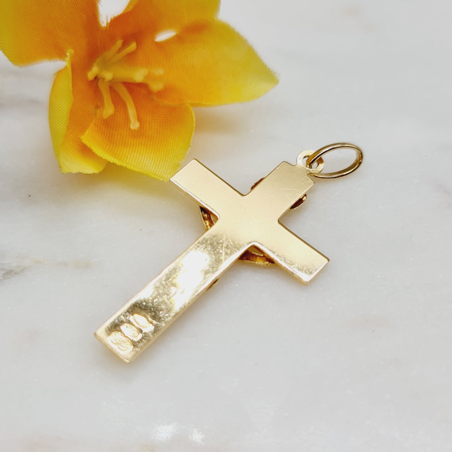 Anhänger Kreuz Jesus 750 18 KT Gold
