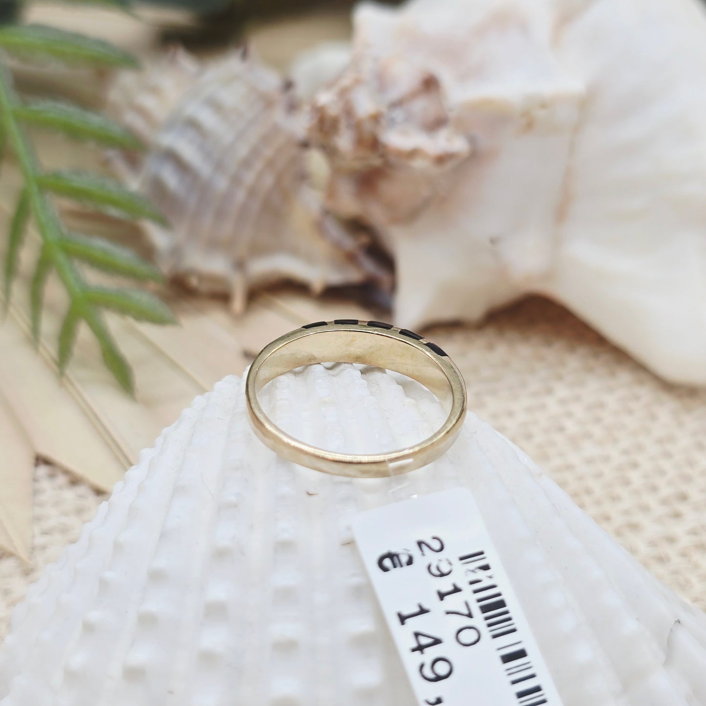 Ring Gold Onyx 333 8 KT Gold Gr. 48