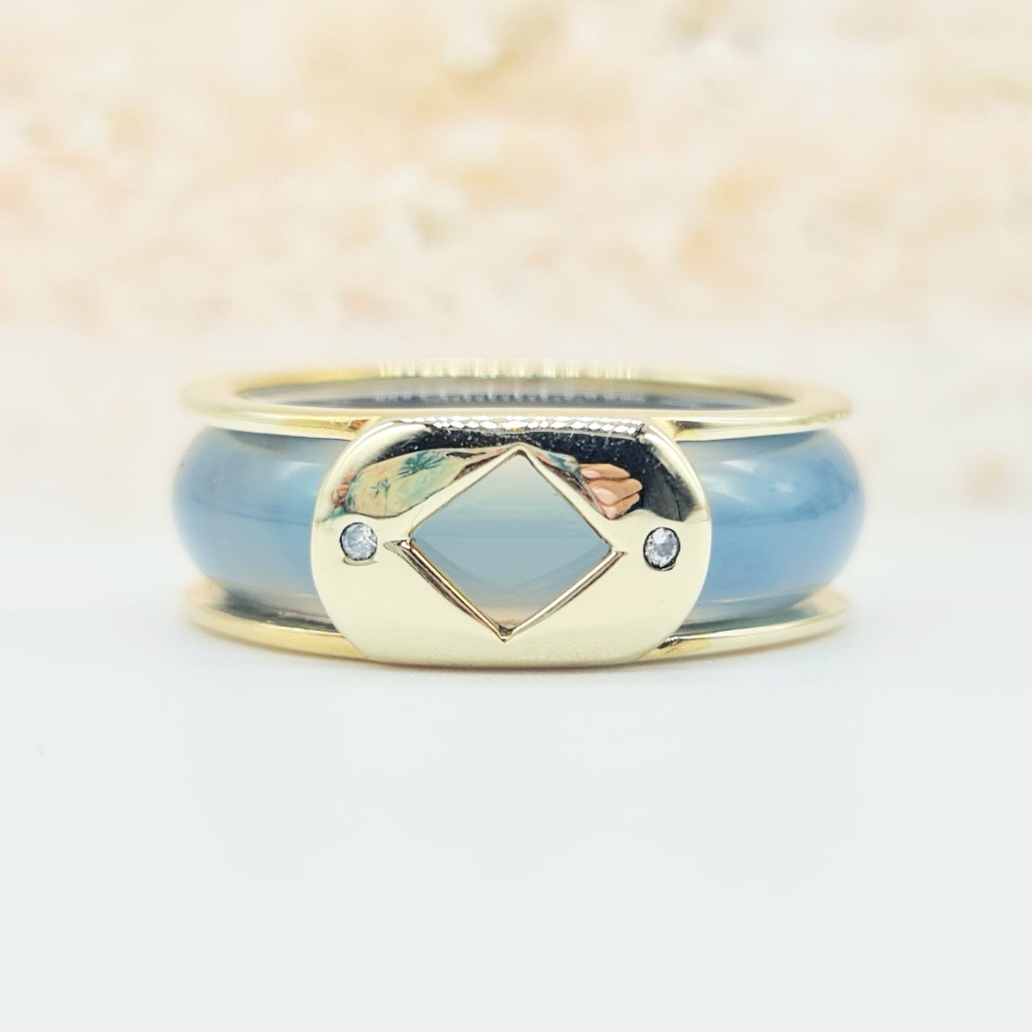 Personalisierbares Ringset aus 333 8 kt Gelbgold mit Zirkoniasteinen und wechselbaren Glasringen