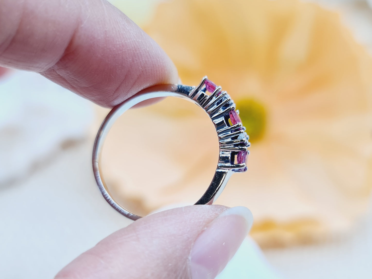 Ring Rubine Brillanten 750 18 KT Weißgold