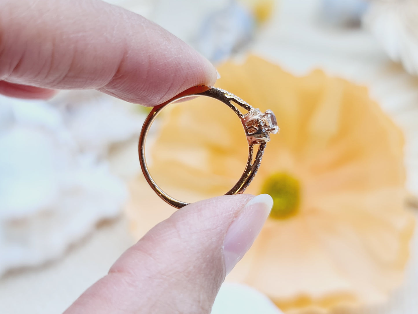 Ring Solitär Morganit Brillanten 417 10 KT Rotgold