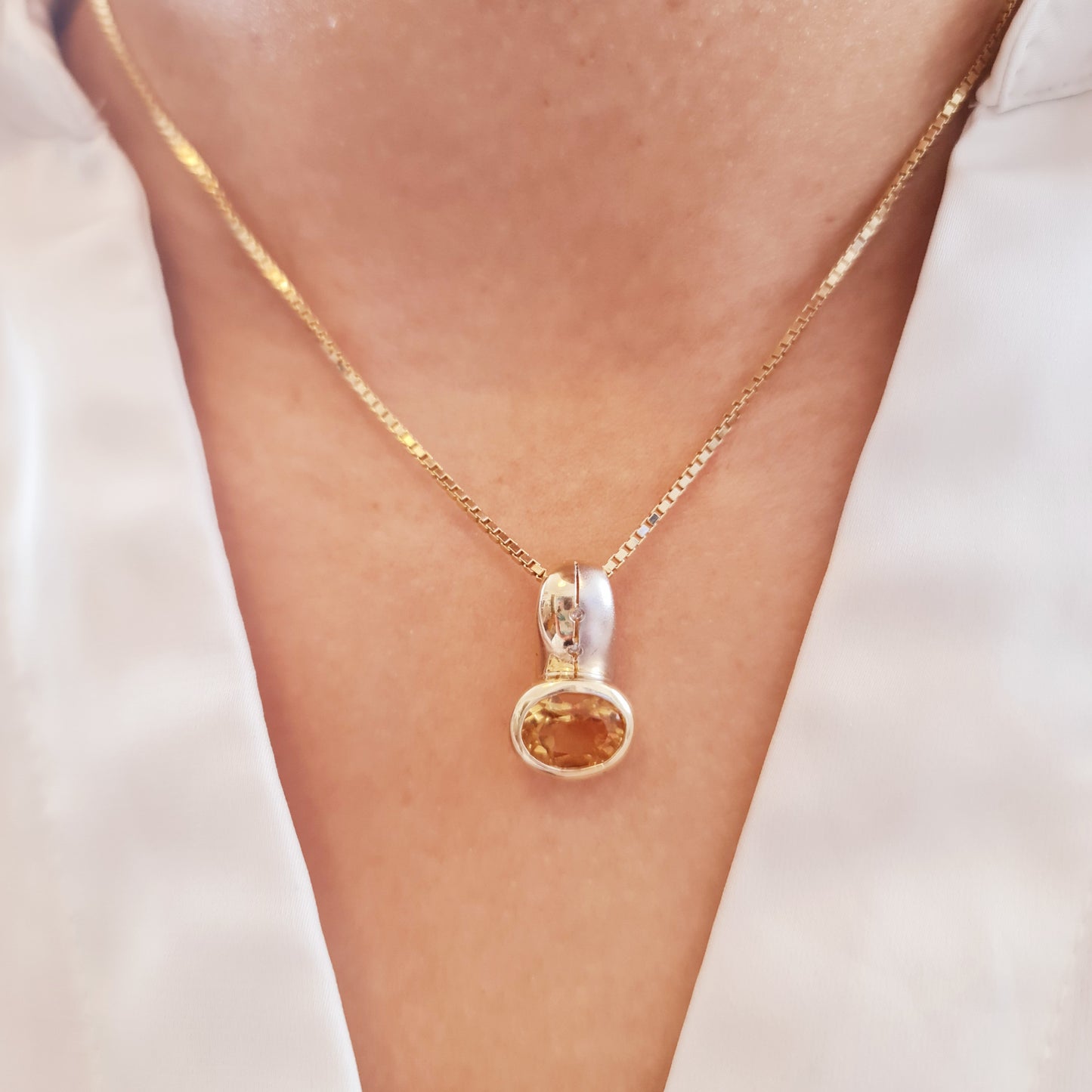 Anhänger aus 585 14 kt Bicolor Gelbgold Weißgold mit Brillanten und Zitrin