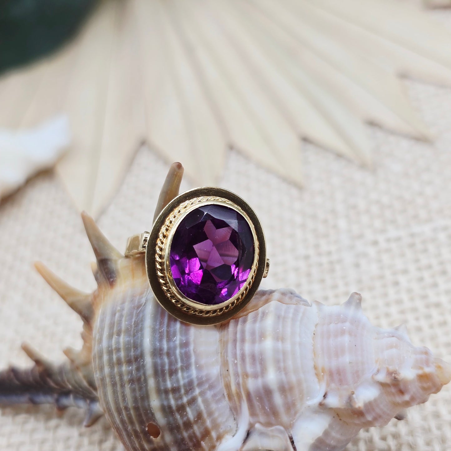 Ring Amethyst 585 14 KT Gold Gr. 56