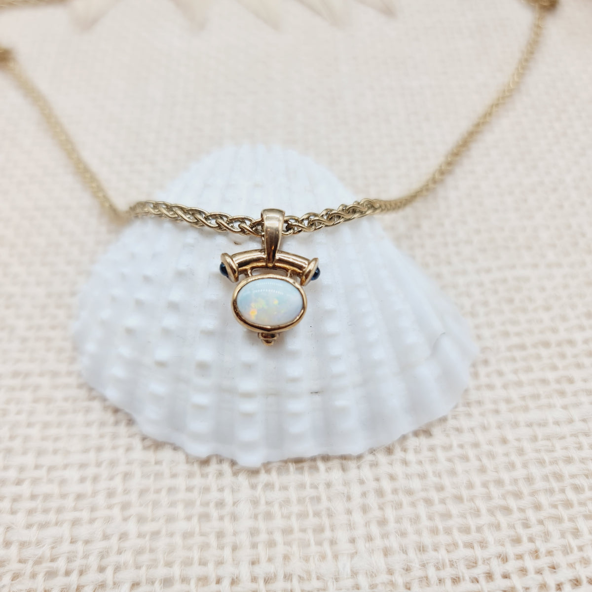 Collier Gold 333 8kt Granat Opal Safire Länge 46cm