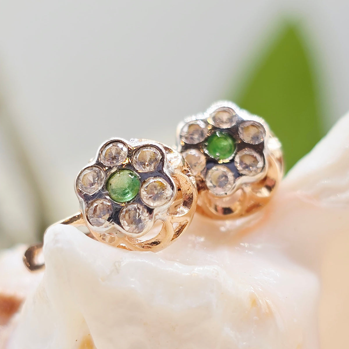 Ohrringe Weiß und Rotgold 585 14kt Zirkonia weiß und grün 13*7mm