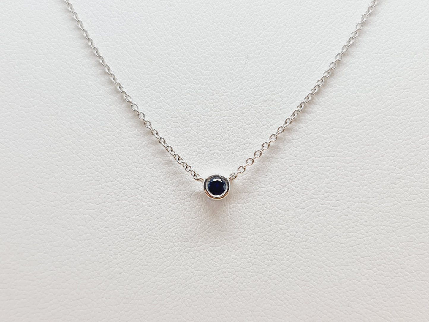 Collier Synt. Safir 42cm 585 14 KT Weißgold