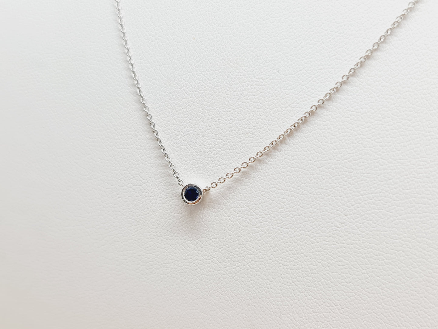Collier Synt. Safir 42cm 585 14 KT Weißgold