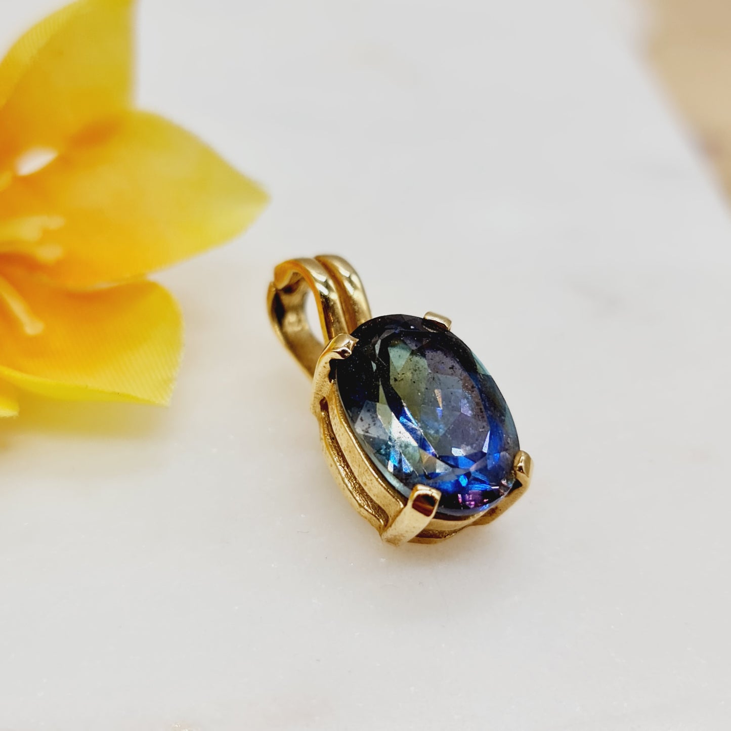 Anhänger Mystery Topas 585 14 KT Gold