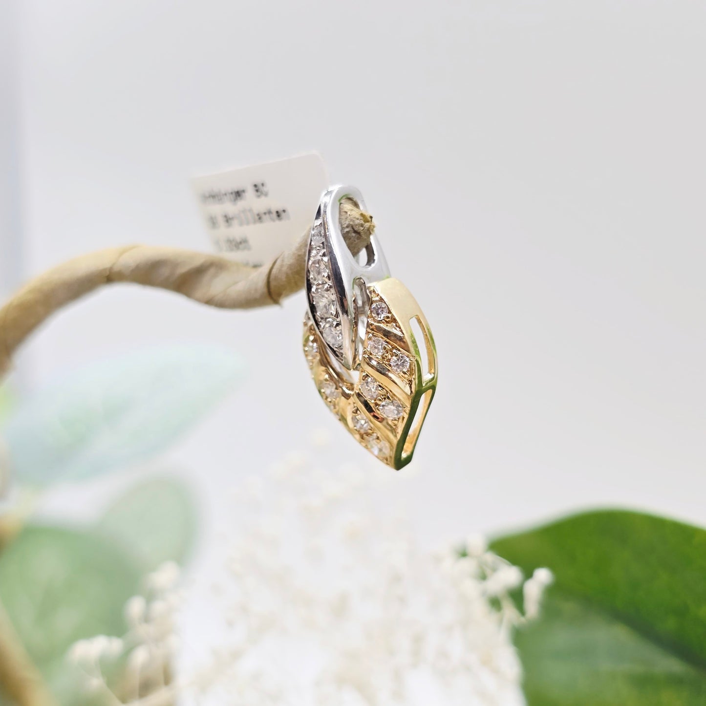 Anhänger Gold BC 585 14kt 16 Brillanten 0,33ct Gr: 22*11mm