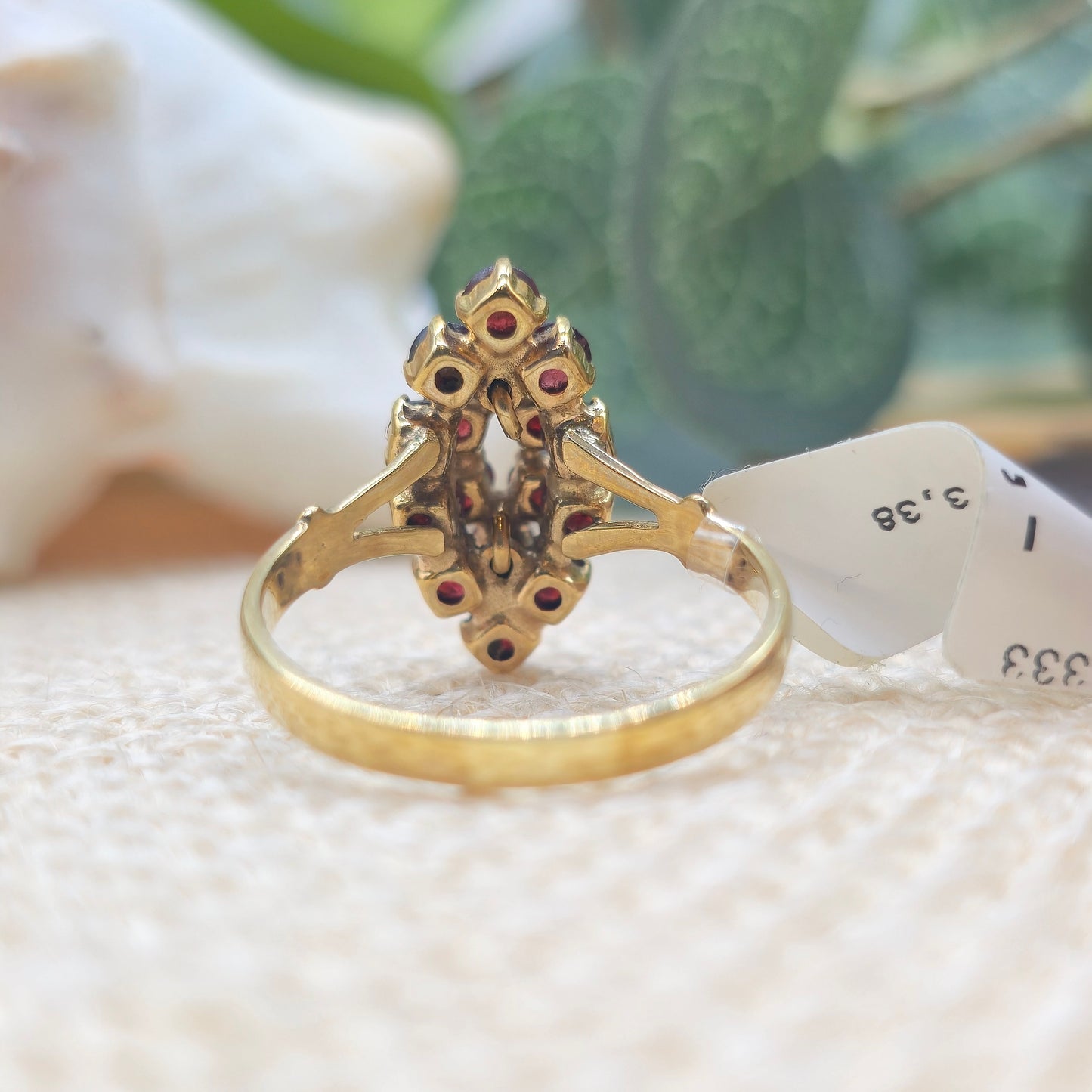 Ring Granat 333 8 KT Gold Gr. 60