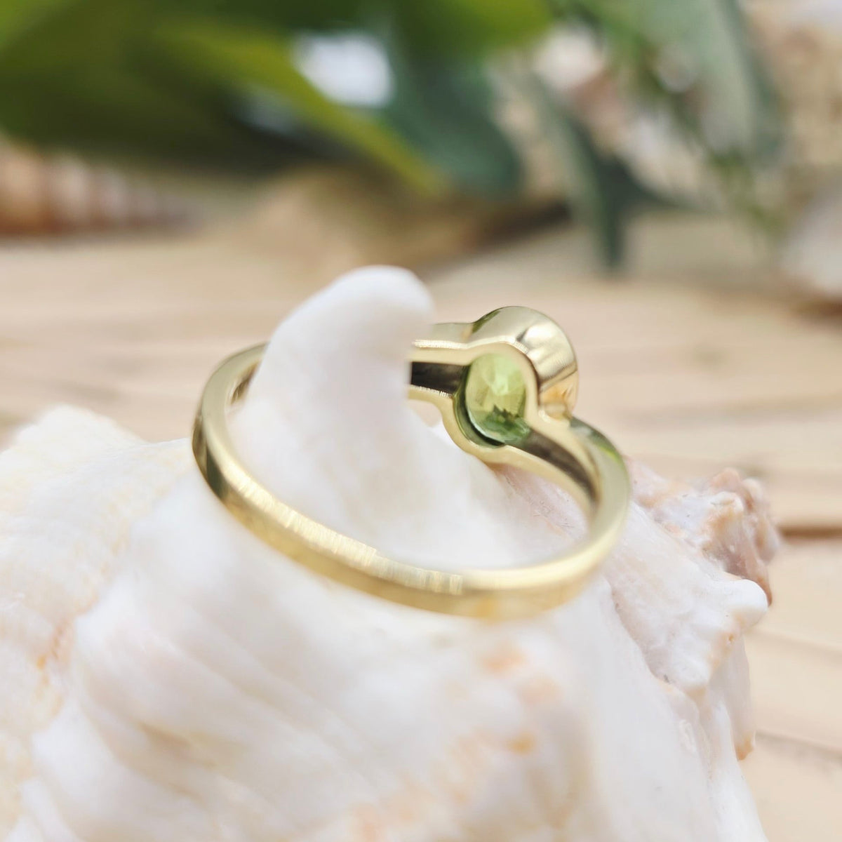 Gold Ring Peridot 585 14KT Gold Gr: 58 (18,4mm) 4,44g