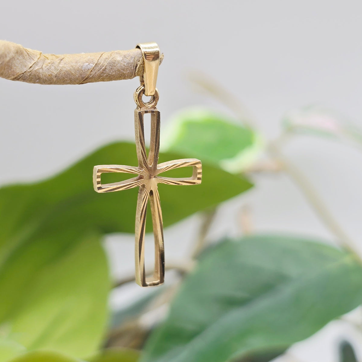 Anhänger Kreuz 585 14 KT Gold 33*15mm