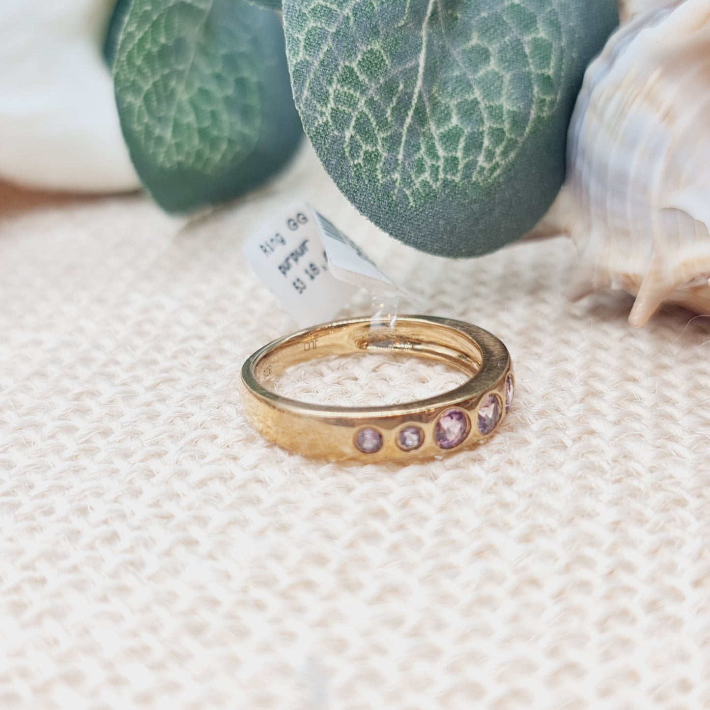 Ring purpur Safire 375 9 KT Gold Gr. 53