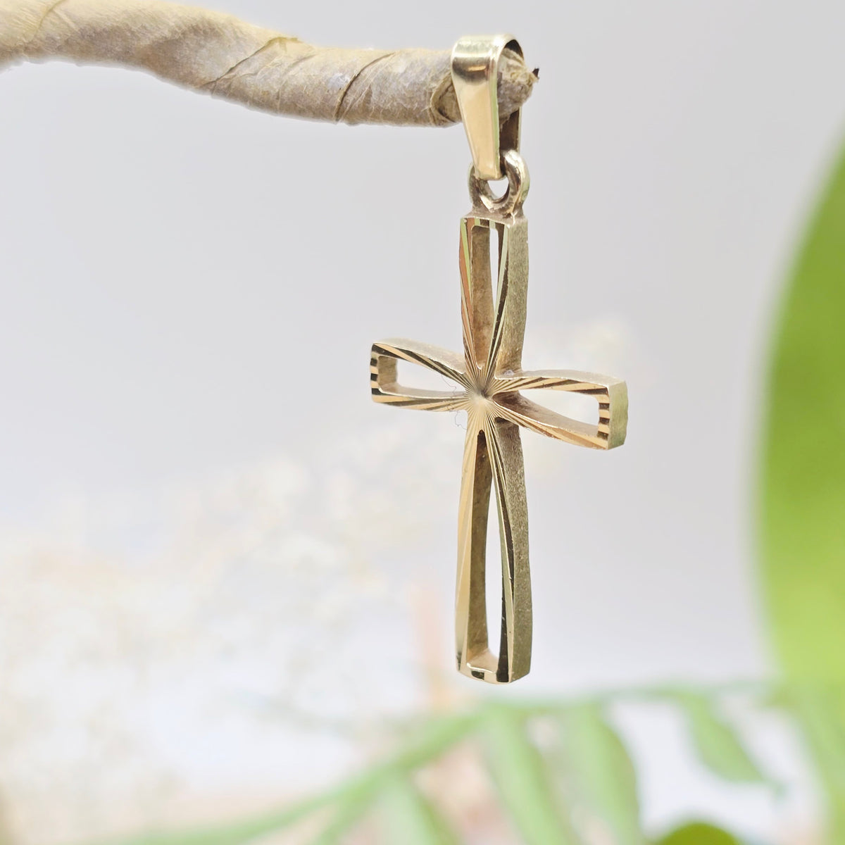 Anhänger Kreuz 585 14 KT Gold 33*15mm