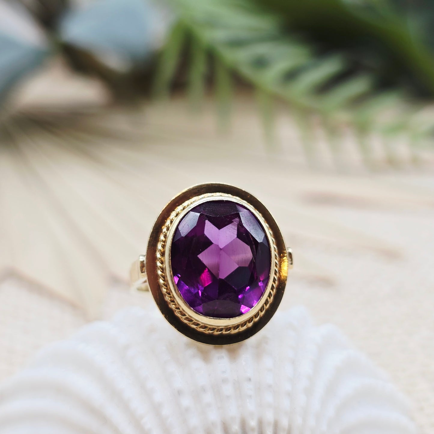 Ring Amethyst 585 14 KT Gold Gr. 56