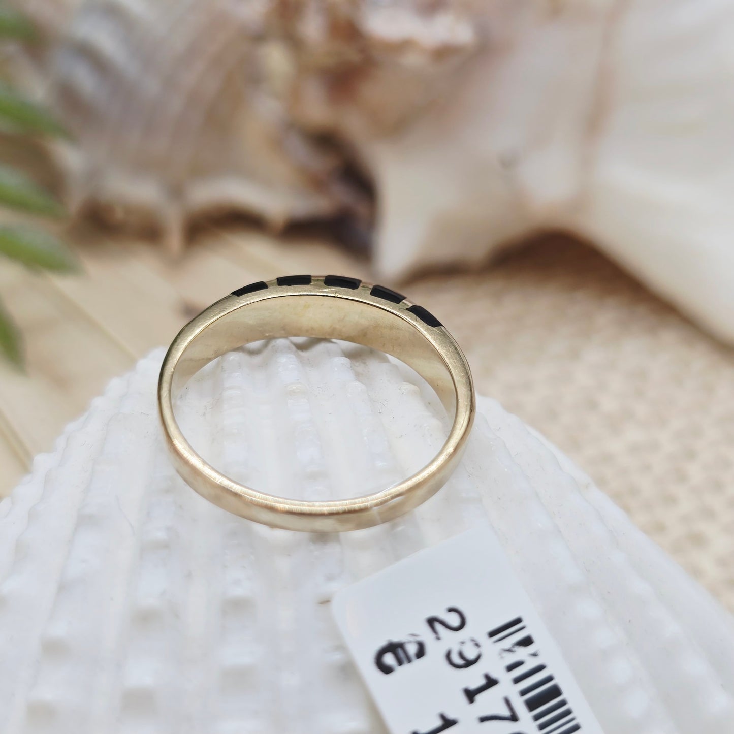Ring Gold Onyx 333 8 KT Gold Gr. 48