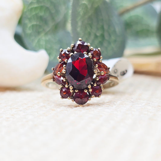 Ring Granat 333 8 KT Gold Gr. 54