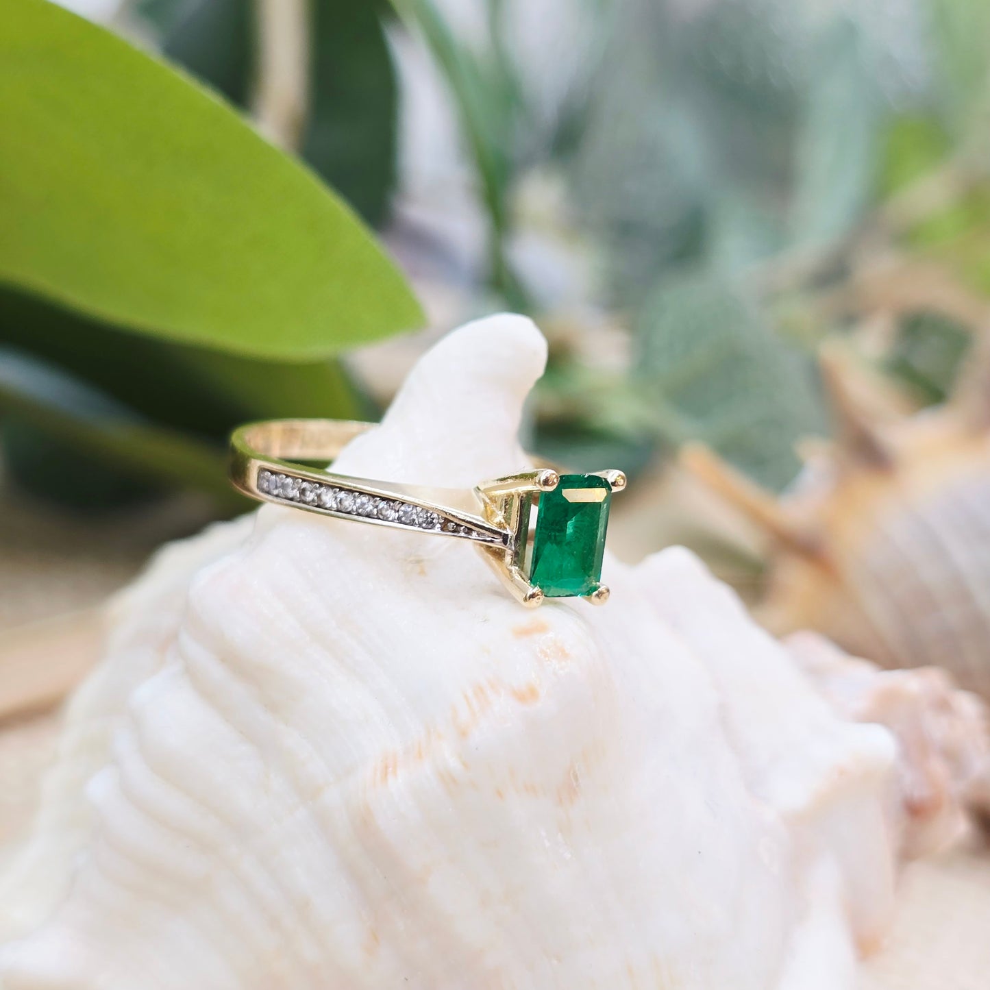 Ring Gold 585 14kt Zirkonia Grün und Weiß Gr: 56