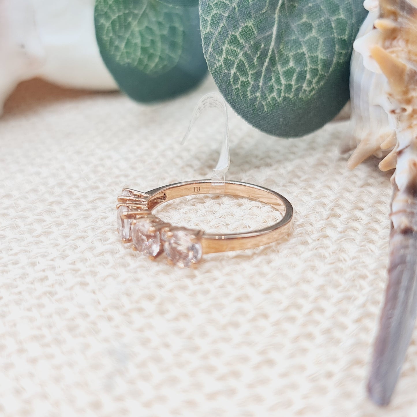 Ring Morganit Brillanten 417 10KT Gold Gr. 57