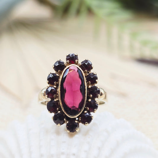 Ring Granat 333 8 KT Gold Gr. 55