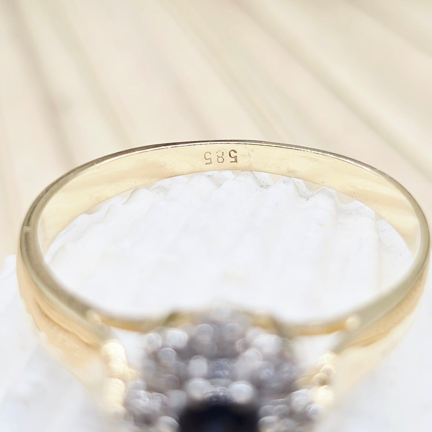 Ring 585 14 KT Gold 1 Safir, 8 Brillanten Gr. 60 (19,1mm)