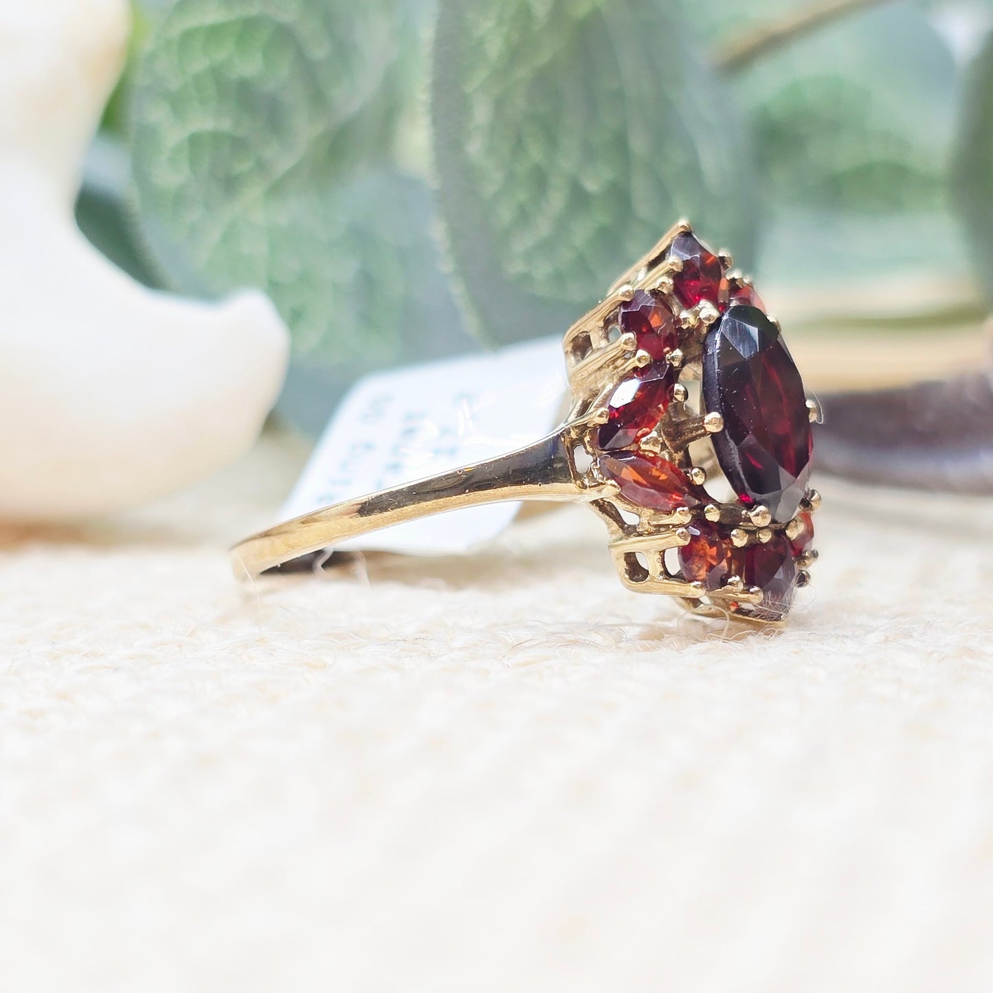 Ring Granat 333 8 KT Gold Gr. 54
