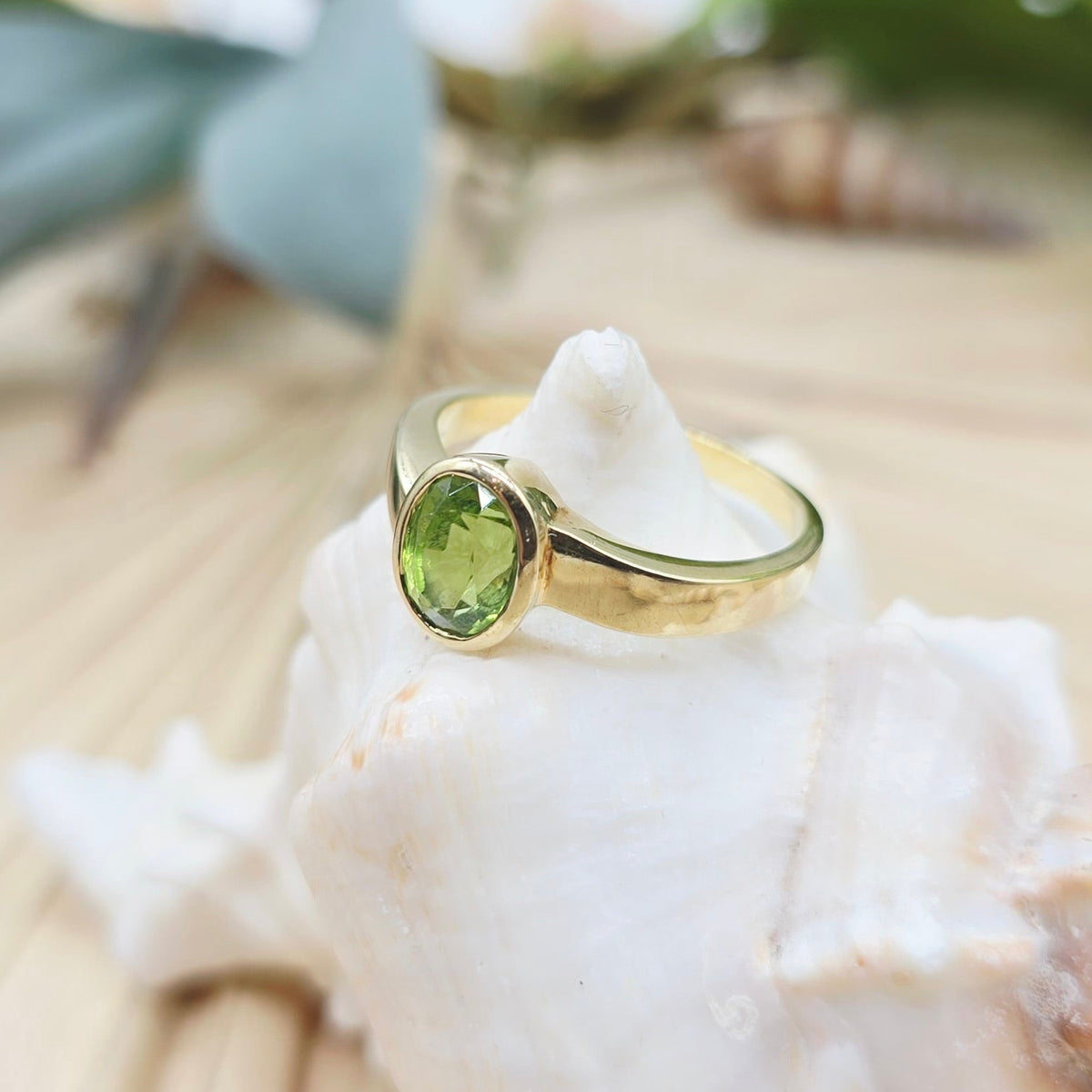 Gold Ring Peridot 585 14KT Gold Gr: 58 (18,4mm) 4,44g