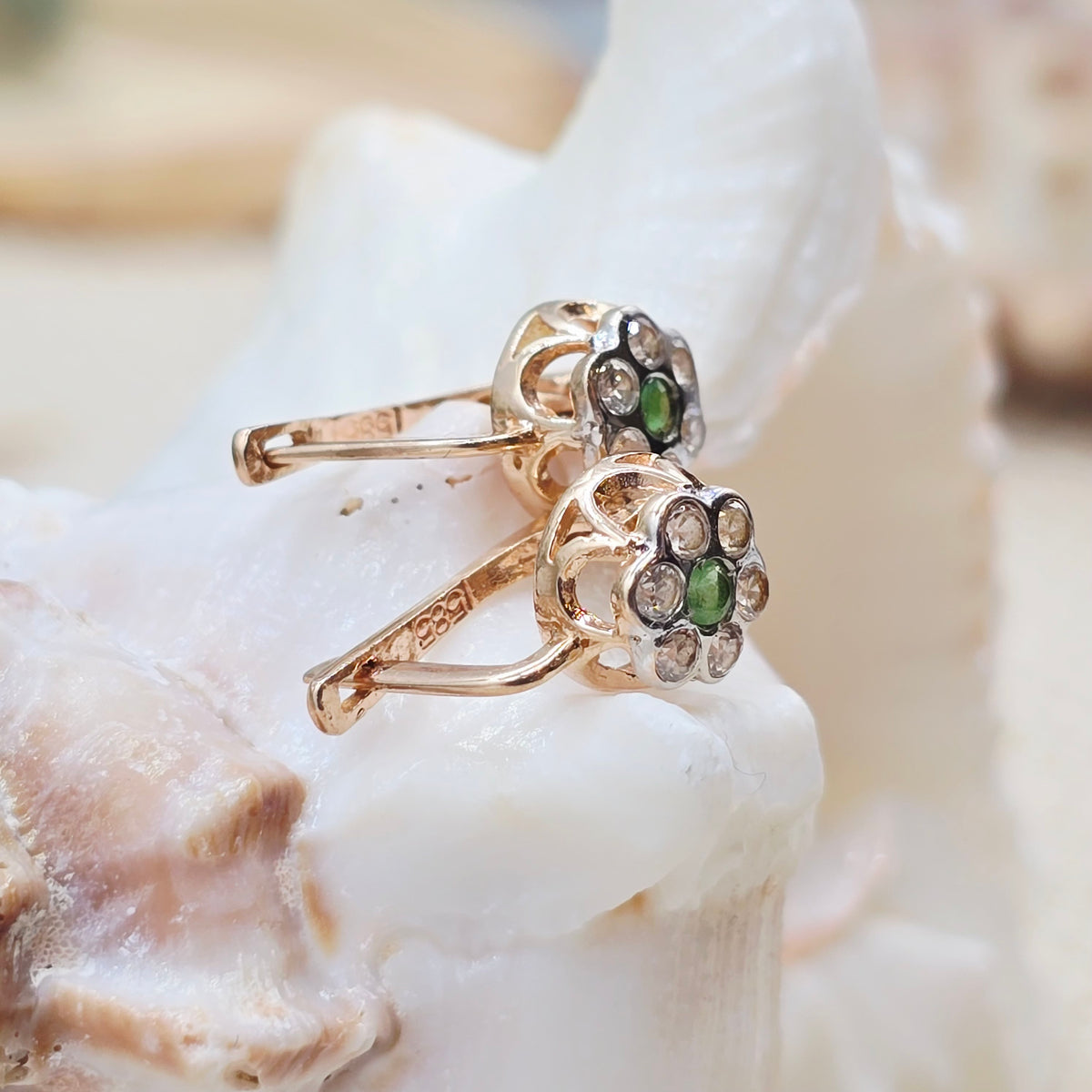 Ohrringe Weiß und Rotgold 585 14kt Zirkonia weiß und grün 13*7mm