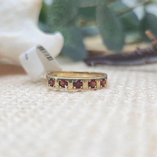 Ring Granat 333 8 KT Gold Gr. 51