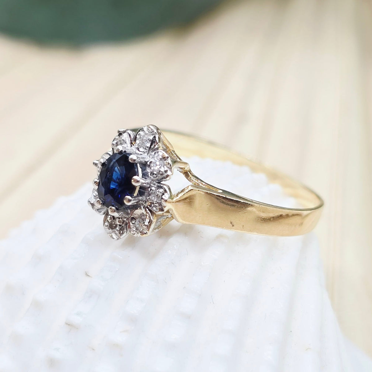 Ring 585 14 KT Gold 1 Safir, 8 Brillanten Gr. 60 (19,1mm)