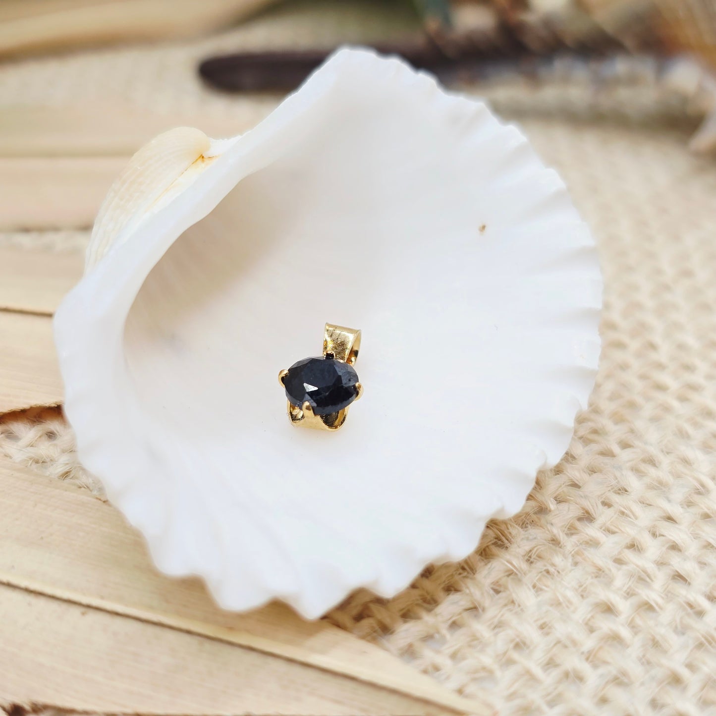 Anhänger Gold 375 9kt Solitär Safir Gr: 11*6mm