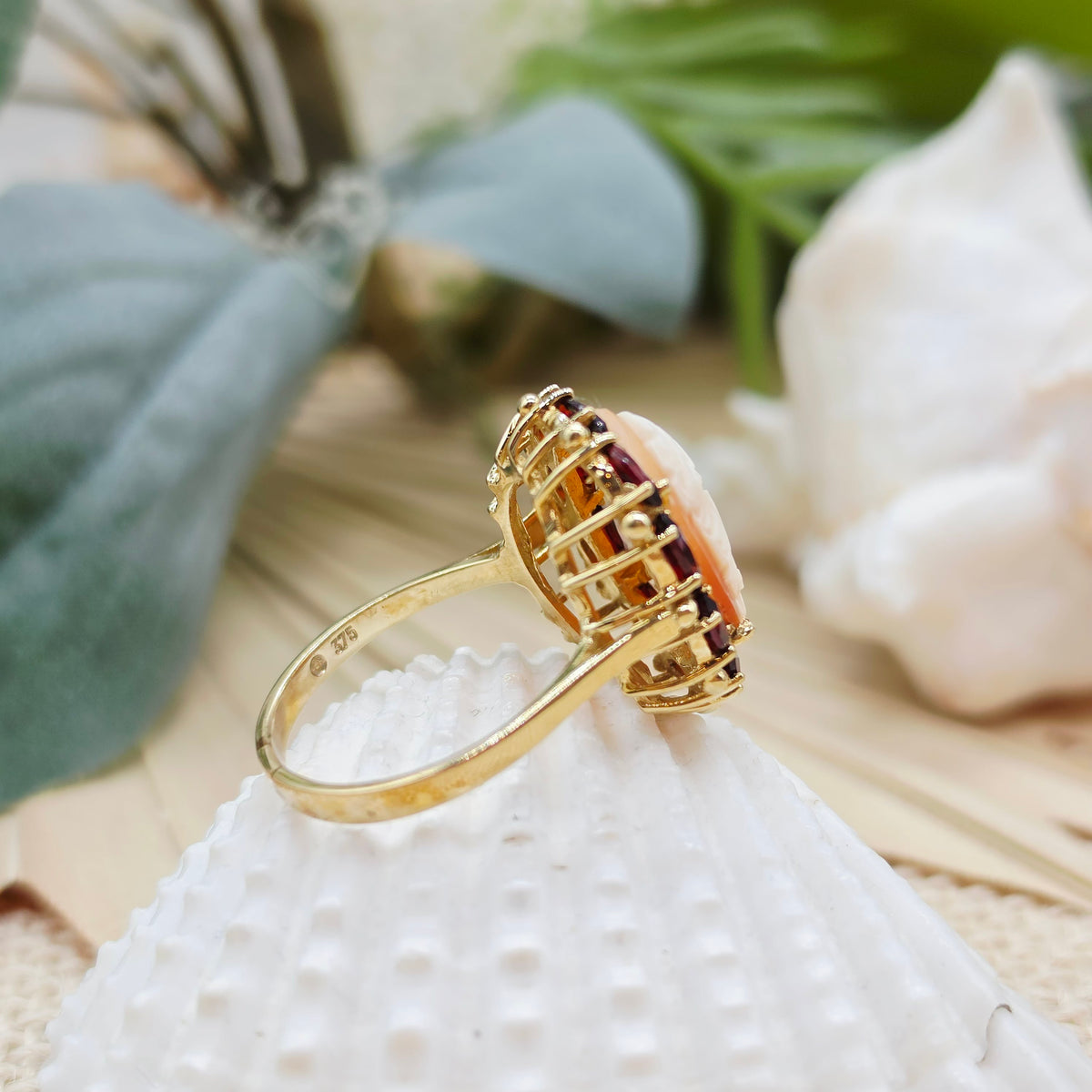 Vintage Ring Gemme Granat 375 9 KT Gold