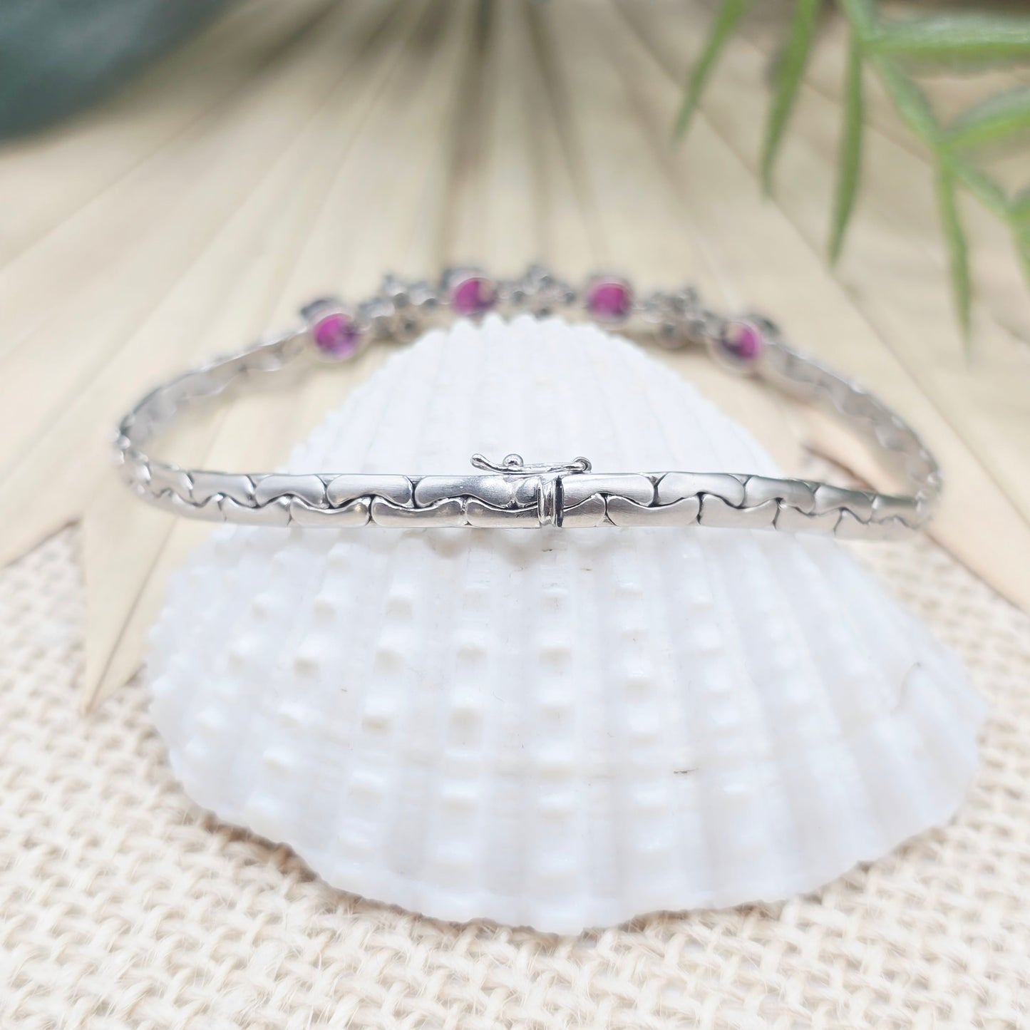 Armband Weißgold 585 14kt 43cm Rubine und Brillanten
