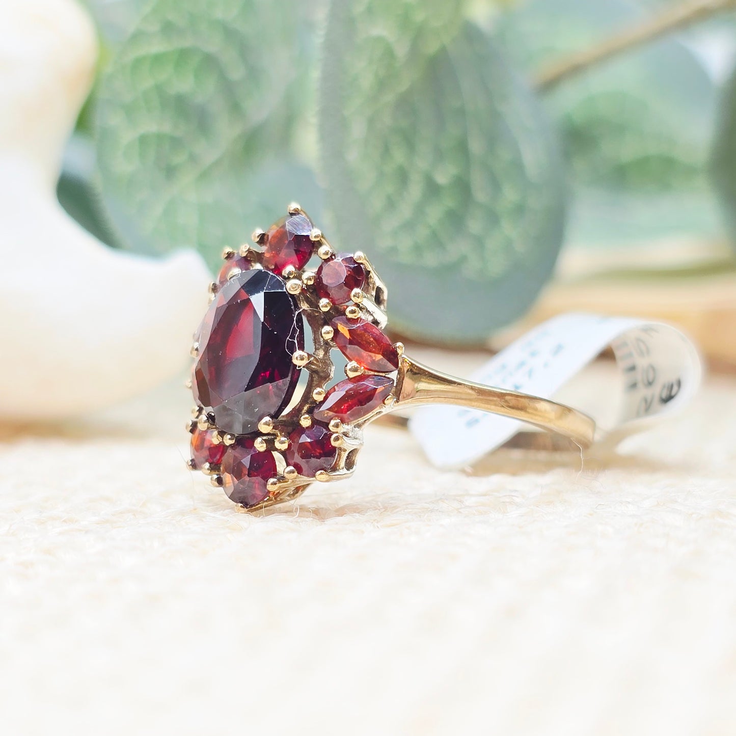 Ring Granat 333 8 KT Gold Gr. 54